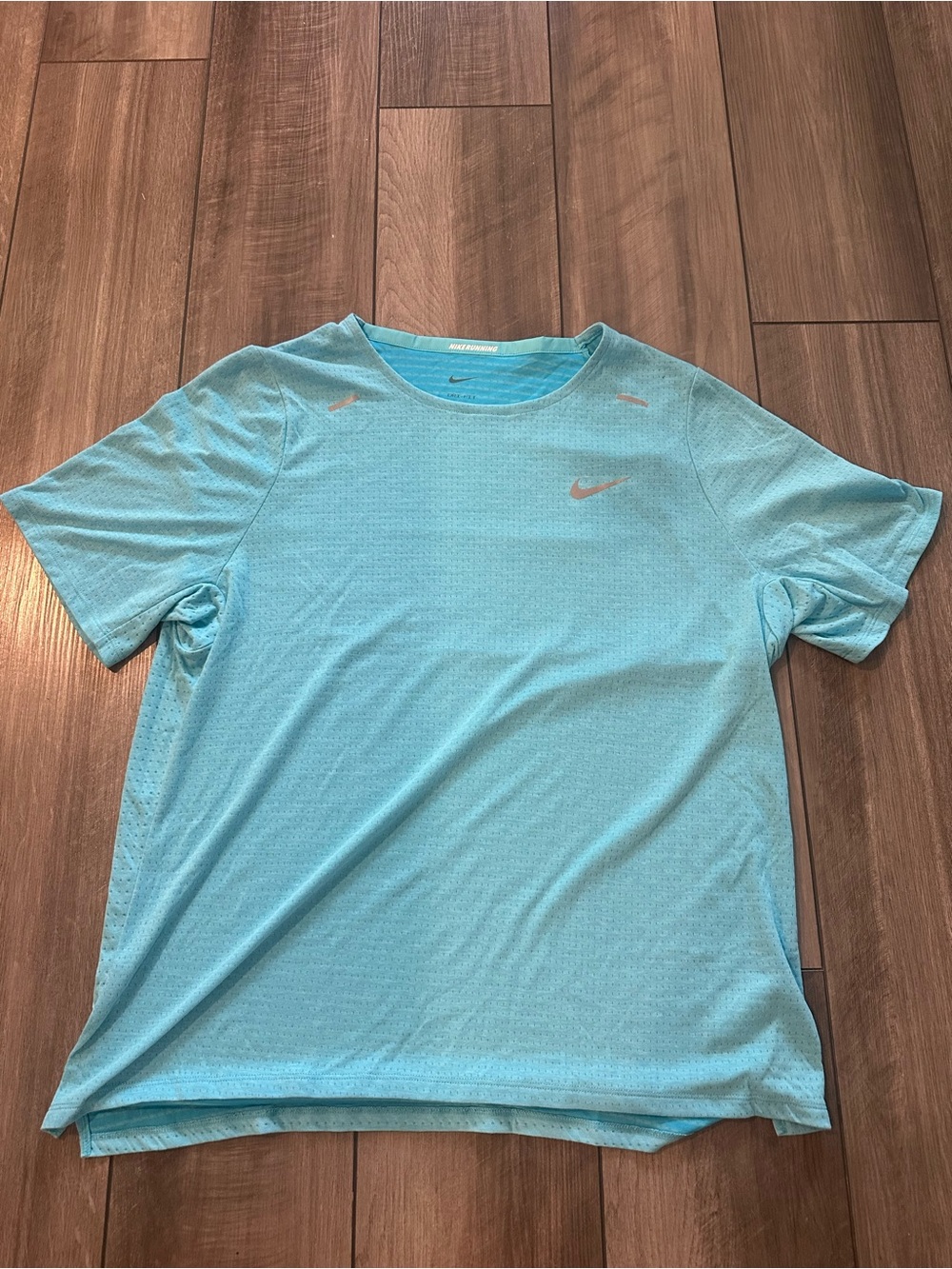 Nike Men’s Aqua Performance Dri-FIT Short Sleeve Tee